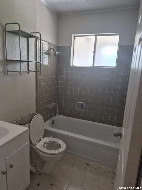 2406 ROSEVILLE ST San Antonio, TX 78219