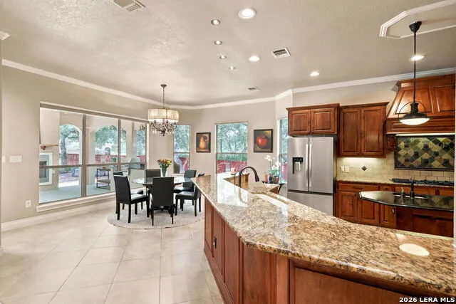 24003 Fog Cyn San Antonio, TX 78258