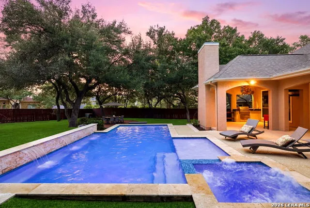 24003 Fog Cyn San Antonio, TX 78258