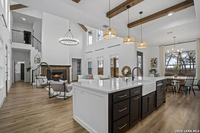 204 OAK FIELDS DR Floresville, TX 78114
