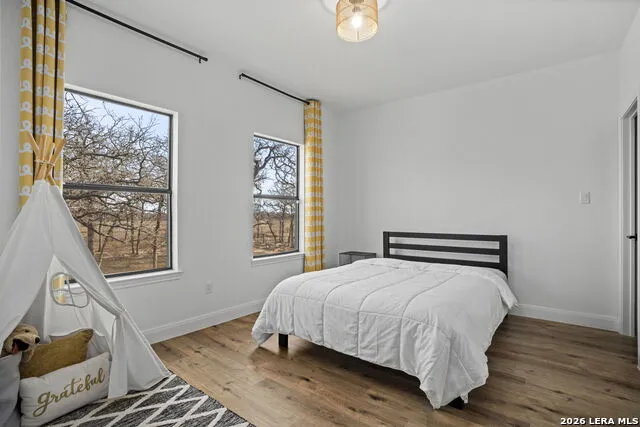 204 OAK FIELDS DR Floresville, TX 78114