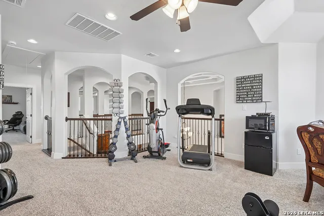 2564 Ayers Dr Seguin, TX 78155