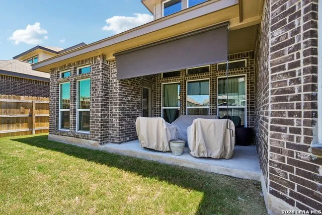 2564 Ayers Dr Seguin, TX 78155