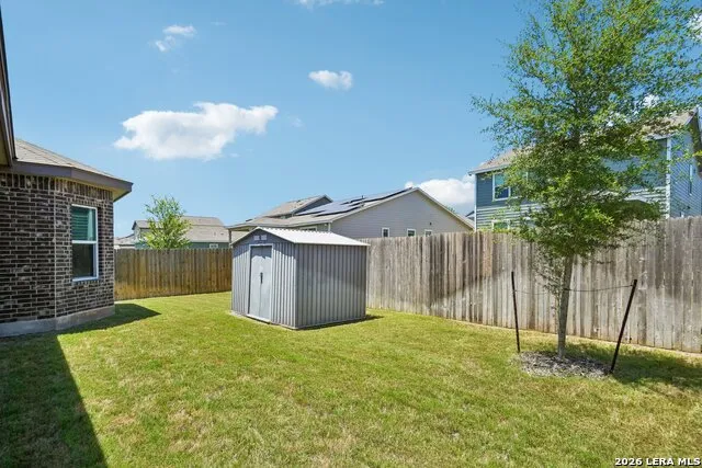 2564 Ayers Dr Seguin, TX 78155