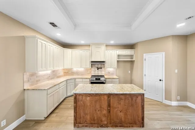 147 Rambling Trl La Vernia, TX 78121
