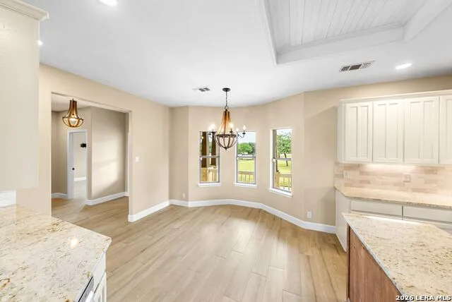 147 Rambling Trl La Vernia, TX 78121