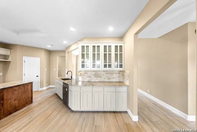 147 Rambling Trl La Vernia, TX 78121