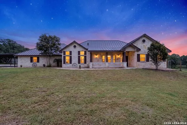 147 Rambling Trl La Vernia, TX 78121