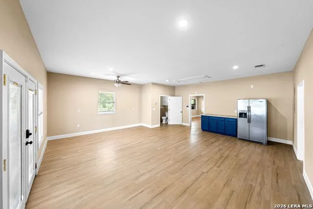 147 Rambling Trl La Vernia, TX 78121