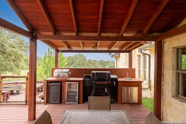 147 Rambling Trl La Vernia, TX 78121