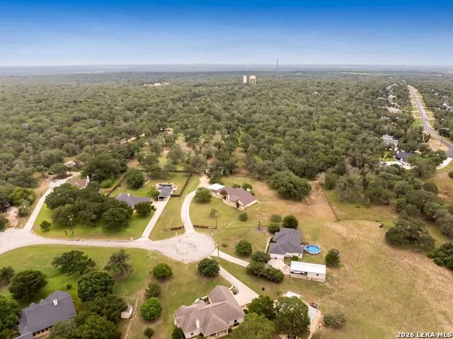 147 Rambling Trl La Vernia, TX 78121