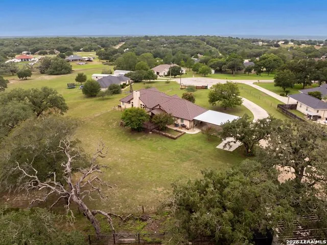 147 Rambling Trl La Vernia, TX 78121