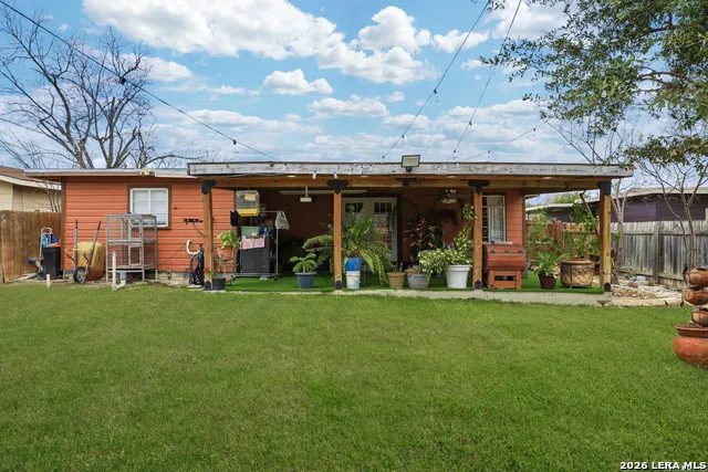 118 REDROCK DR San Antonio, TX 78213