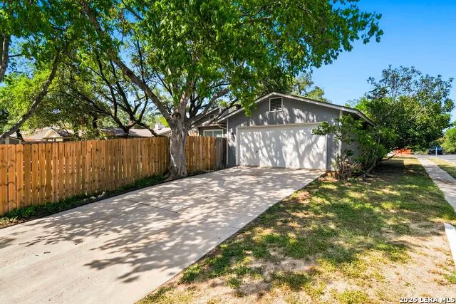 13603 Forest Walk San Antonio, TX 78231