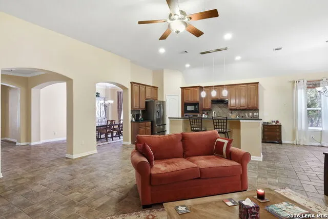 1302 GANAHL CT San Antonio, TX 78216