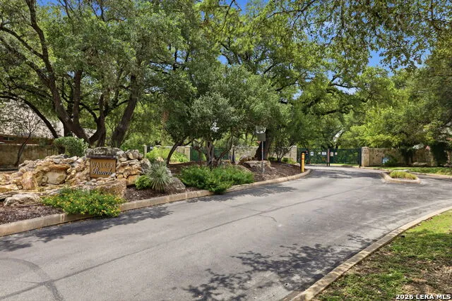 1302 GANAHL CT San Antonio, TX 78216