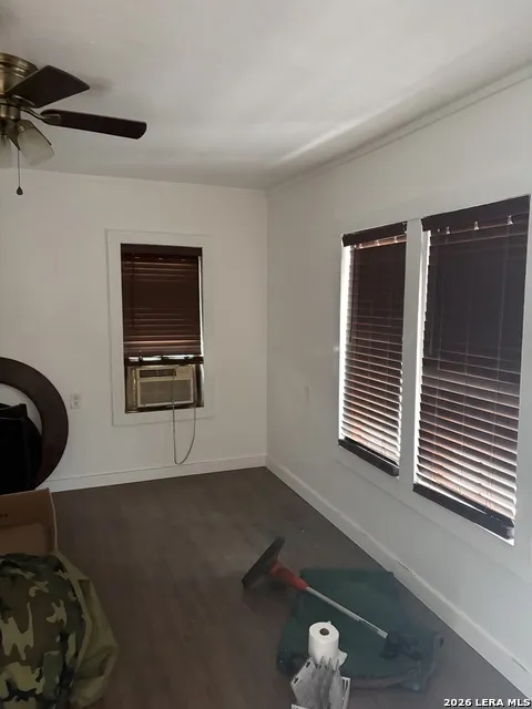 206 IKE ST San Antonio, TX 78211