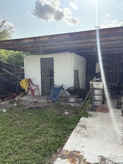 206 IKE ST San Antonio, TX 78211