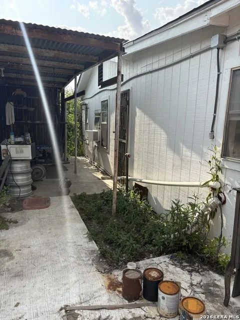 206 IKE ST San Antonio, TX 78211