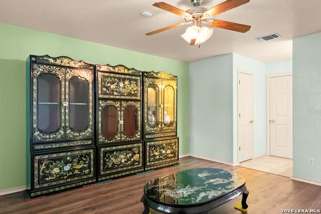 1143 CODY LN Marion, TX 78124