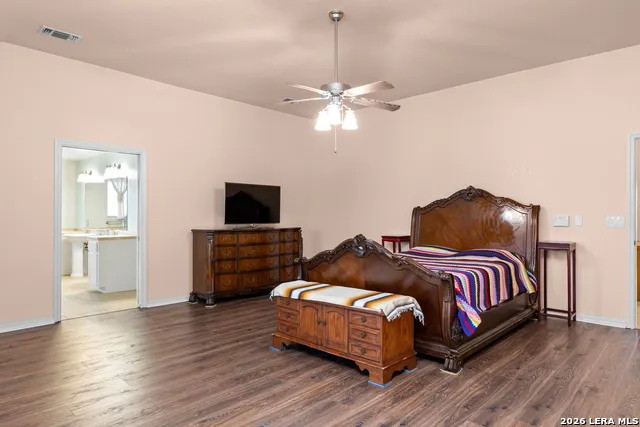1143 CODY LN Marion, TX 78124
