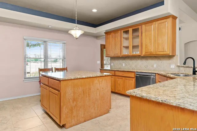 1143 CODY LN Marion, TX 78124