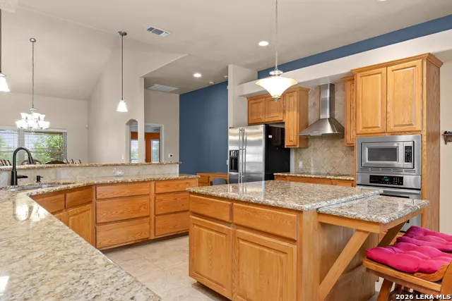 1143 CODY LN Marion, TX 78124
