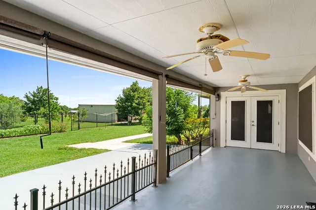 1143 CODY LN Marion, TX 78124