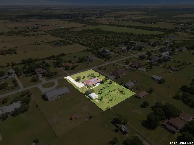 1143 CODY LN Marion, TX 78124