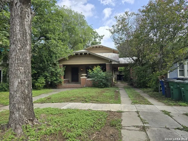 927 W Huisache San Antonio, TX 78201
