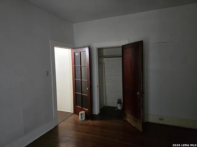 927 W Huisache San Antonio, TX 78201