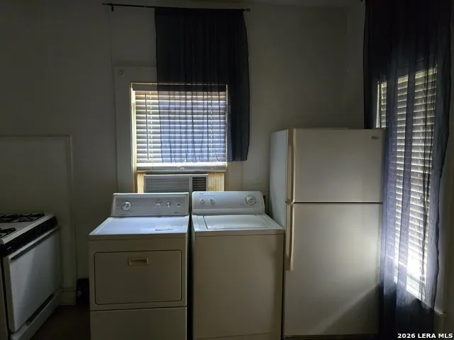 927 W Huisache San Antonio, TX 78201