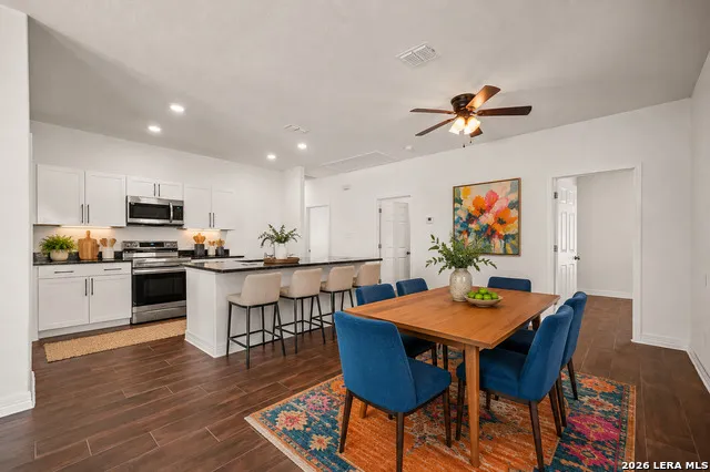 238 Bundy San Antonio, TX 78220