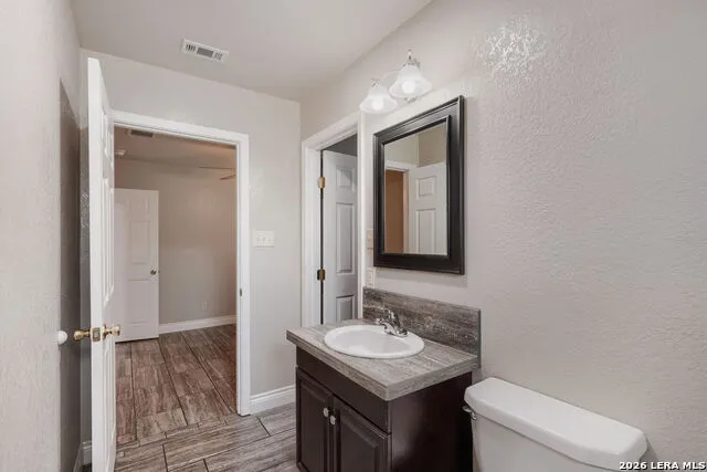 1211 BISHOP ST San Marcos, TX 78666