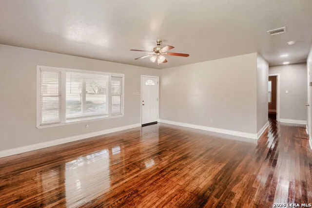 1211 BISHOP ST San Marcos, TX 78666