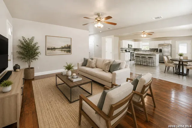 1211 BISHOP ST San Marcos, TX 78666
