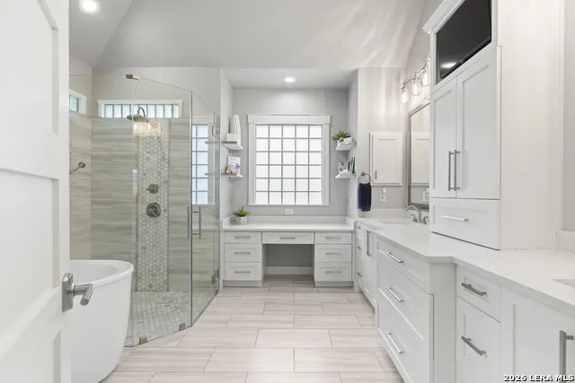 29357 Raintree Rdg Boerne, TX 78015