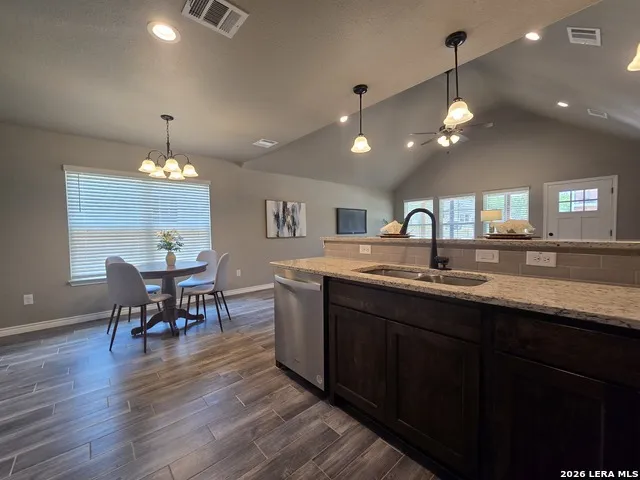 1746 BLUERIDGE DR Canyon Lake, TX 78133