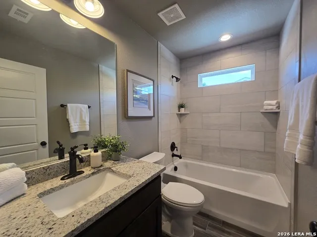 1746 BLUERIDGE DR Canyon Lake, TX 78133