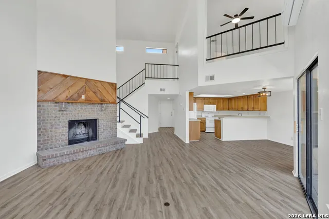 1043 BARBARA DR ## A4 Canyon Lake, TX 78133