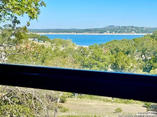 1043 BARBARA DR ## A4 Canyon Lake, TX 78133