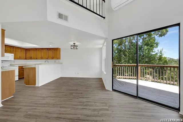1043 BARBARA DR ## A4 Canyon Lake, TX 78133