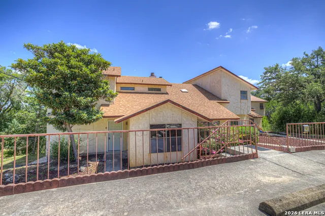 1043 BARBARA DR ## A4 Canyon Lake, TX 78133