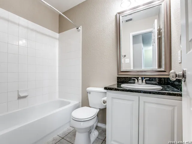 3202 EISENHAUER RD #101 San Antonio, TX 78209