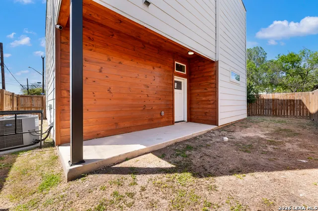 511 Sharer #1 San Antonio, TX 78208