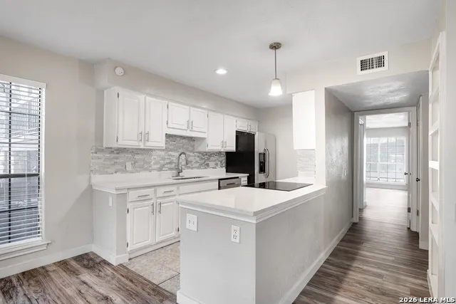 8611 Datapoint Dr #43 San Antonio, TX 78229