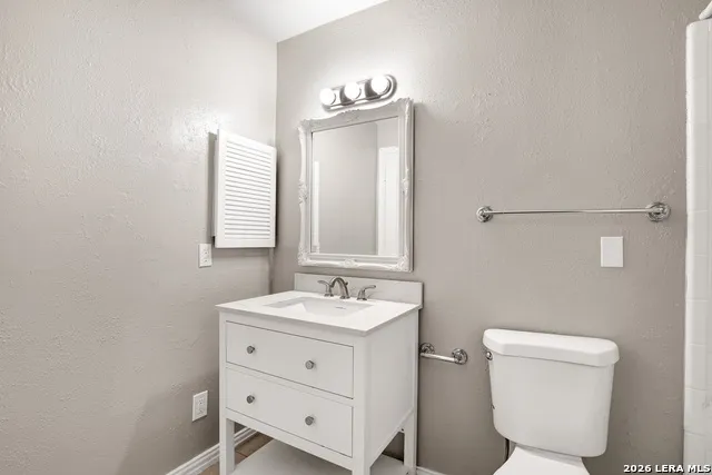 8611 Datapoint Dr #43 San Antonio, TX 78229