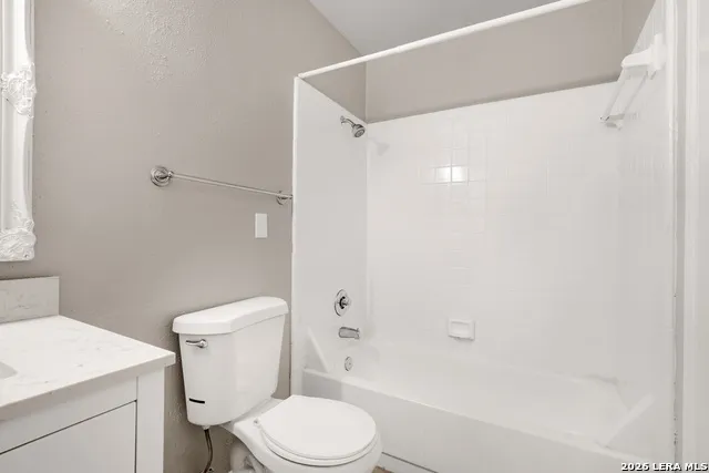 8611 Datapoint Dr #43 San Antonio, TX 78229