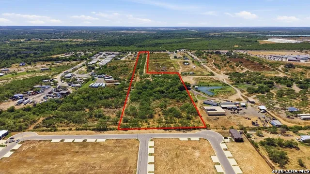 16818 S US HIGHWAY 281 San Antonio, TX 78221
