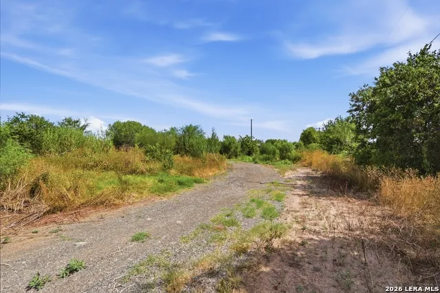 16818 S US HIGHWAY 281 San Antonio, TX 78221